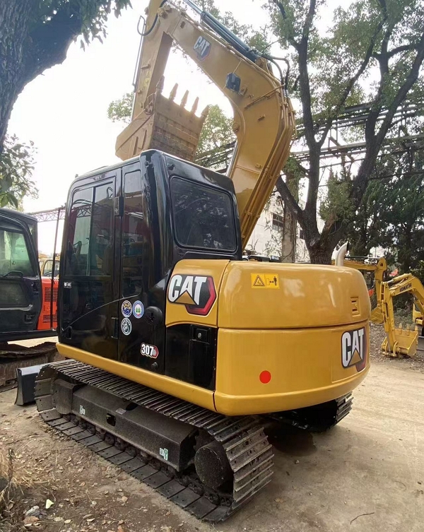 CAT307D(6) CAT307D(6)