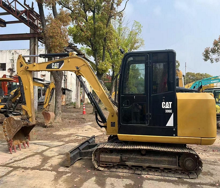 Used Cat 304E2 Hydraulic Mini Excavator Used Cat 304E2 Hydraulic Mini Excavator