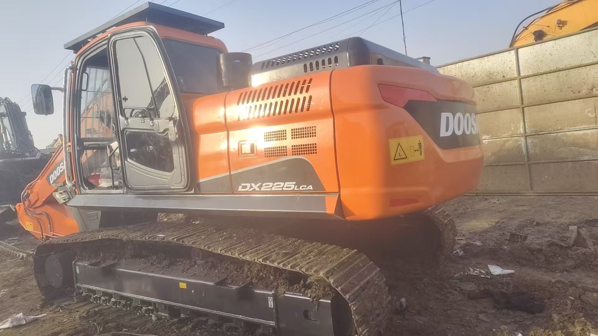 Doosan DX225LCA Used Excavator Supplier Doosan DX225LCA Used Excavator Supplier