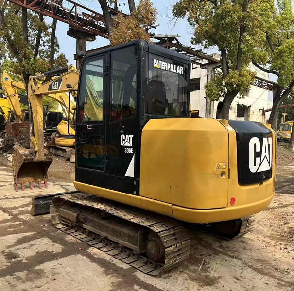 Used Cat 304E2 Hydraulic Mini Excavator Used Cat 304E2 Hydraulic Mini Excavator