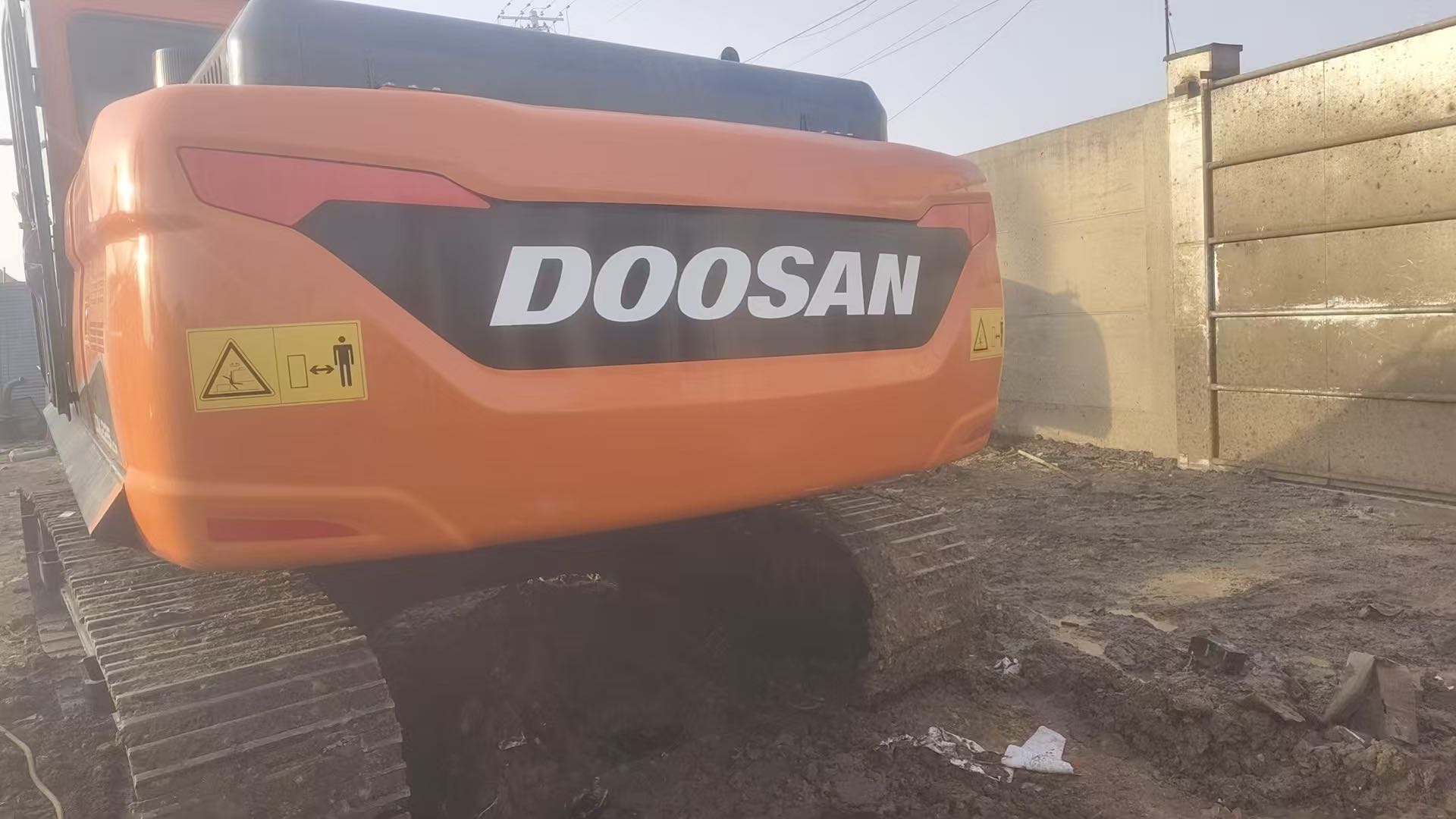 Doosan DX225LCA Used Excavator Supplier Doosan DX225LCA Used Excavator Supplier