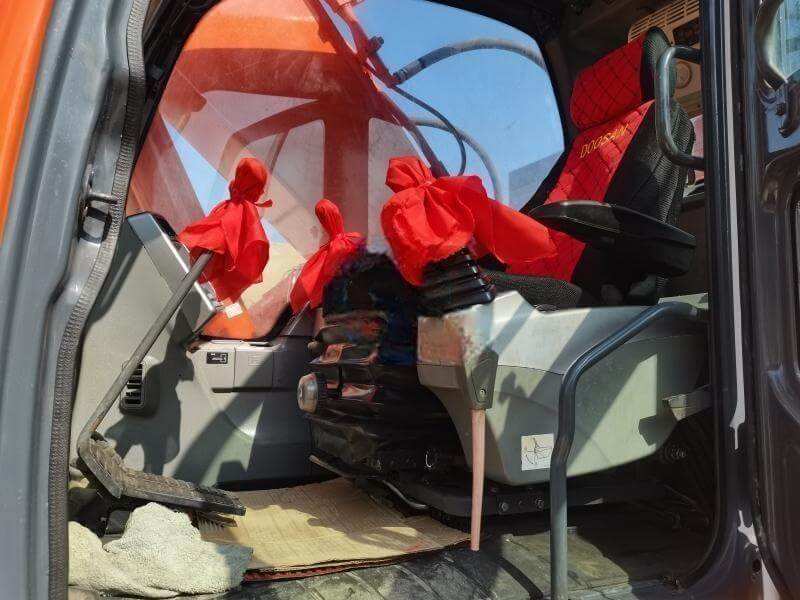 Doosan DX225LC-9C Used Excavator Supplier Doosan DX225LC-9C Used Excavator Supplier