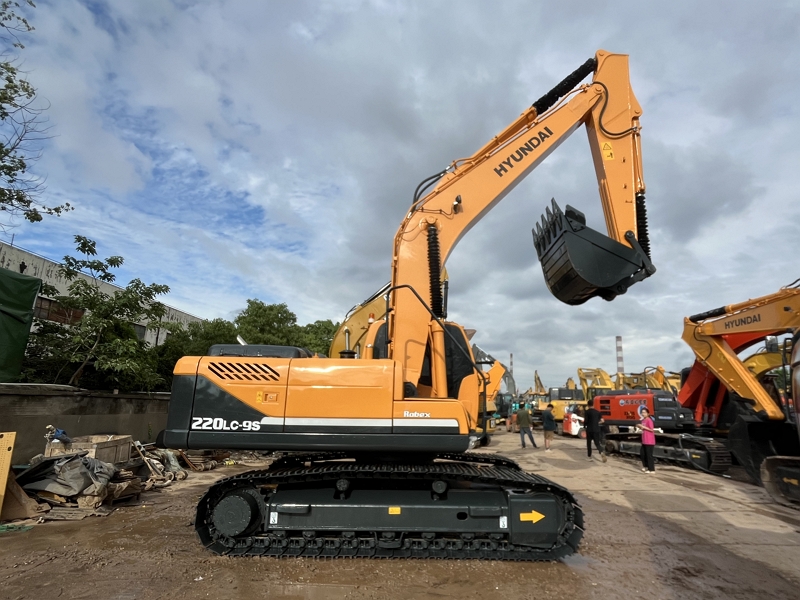 Hyundai 220LC-9s used excavator Hyundai 220LC-9s used excavator