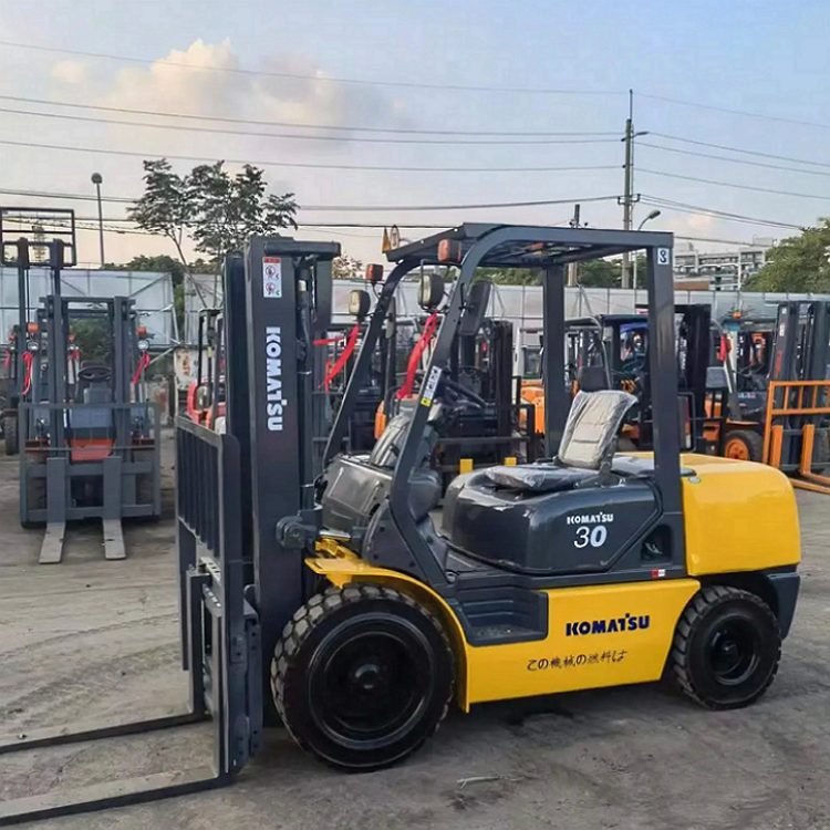 Komatsu SD30-17 used forklift Komatsu SD30-17 used forklift