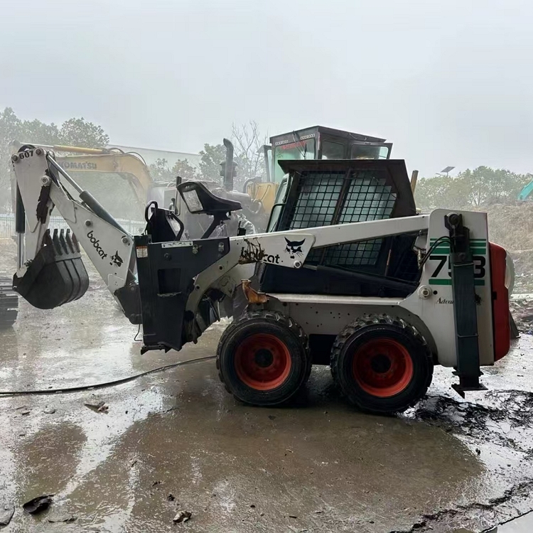 Bobcat S753 used Skid steer loader Bobcat S753 used Skid steer loader
