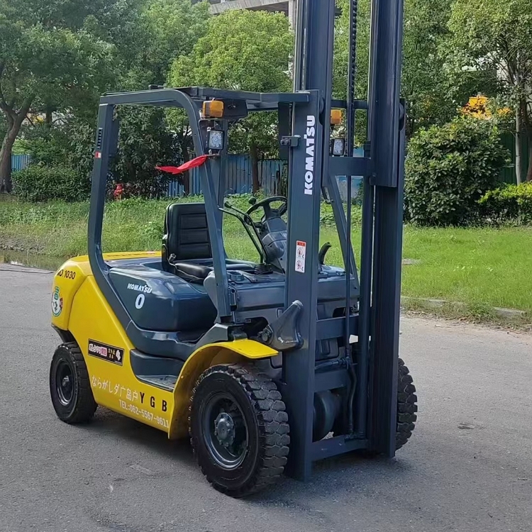 Komatsu SD30-17 used forklift Komatsu SD30-17 used forklift