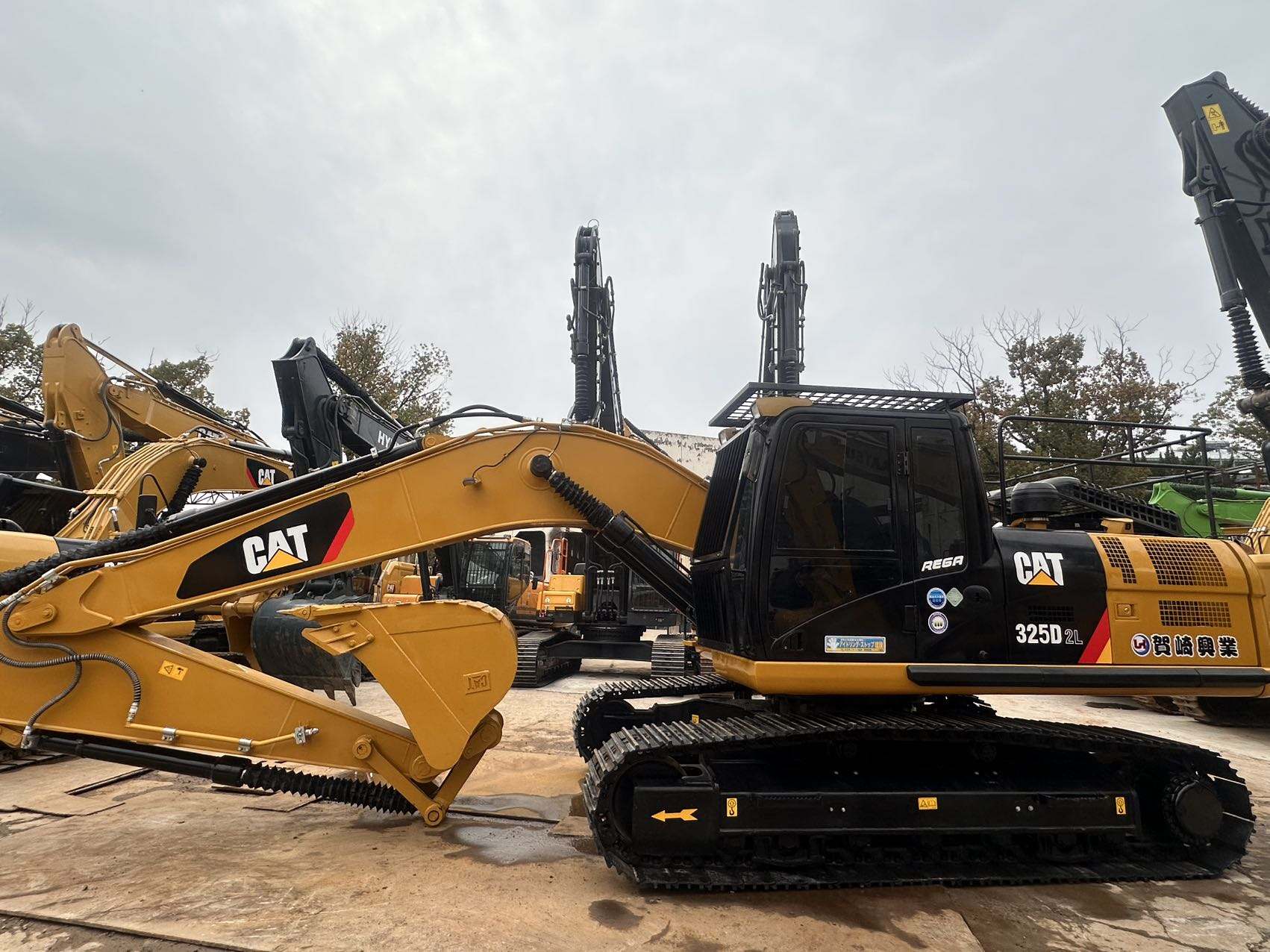 Caterpillar 325D-2L Used Excavator Supplier Caterpillar 325D-2L Used Excavator Supplier