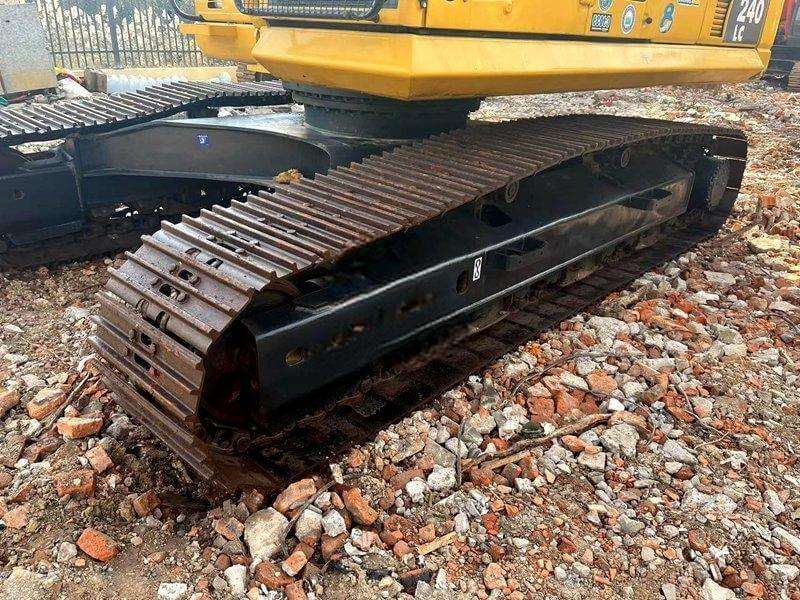 Komatsu PC240LC Used Excavator Supplier Komatsu PC240LC Used Excavator Supplier