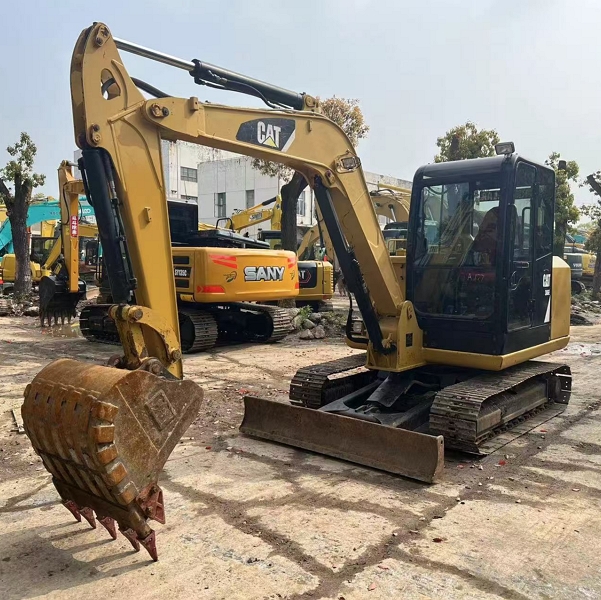 Used Cat 304E2 Hydraulic Mini Excavator Used Cat 304E2 Hydraulic Mini Excavator