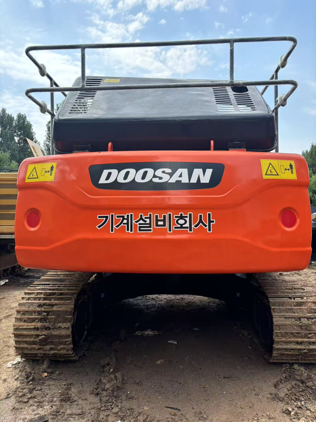 Doosan DX300LC-9C Used Excavator Supplier Doosan DX300LC-9C Used Excavator Supplier