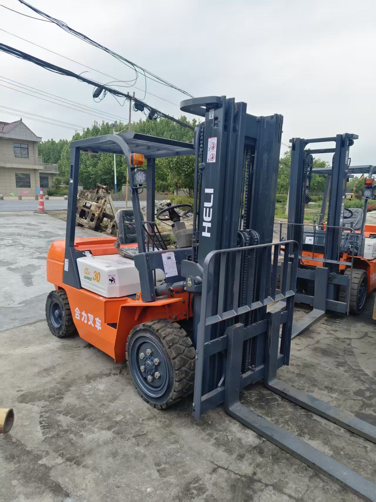 Heli aH30 Used Excavator Forklift Heli aH30 Used Excavator Forklift