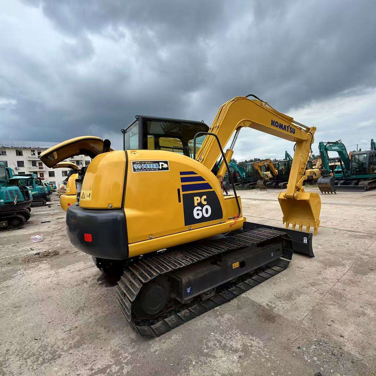 Komatsu PC60 Used Excavator Supplier