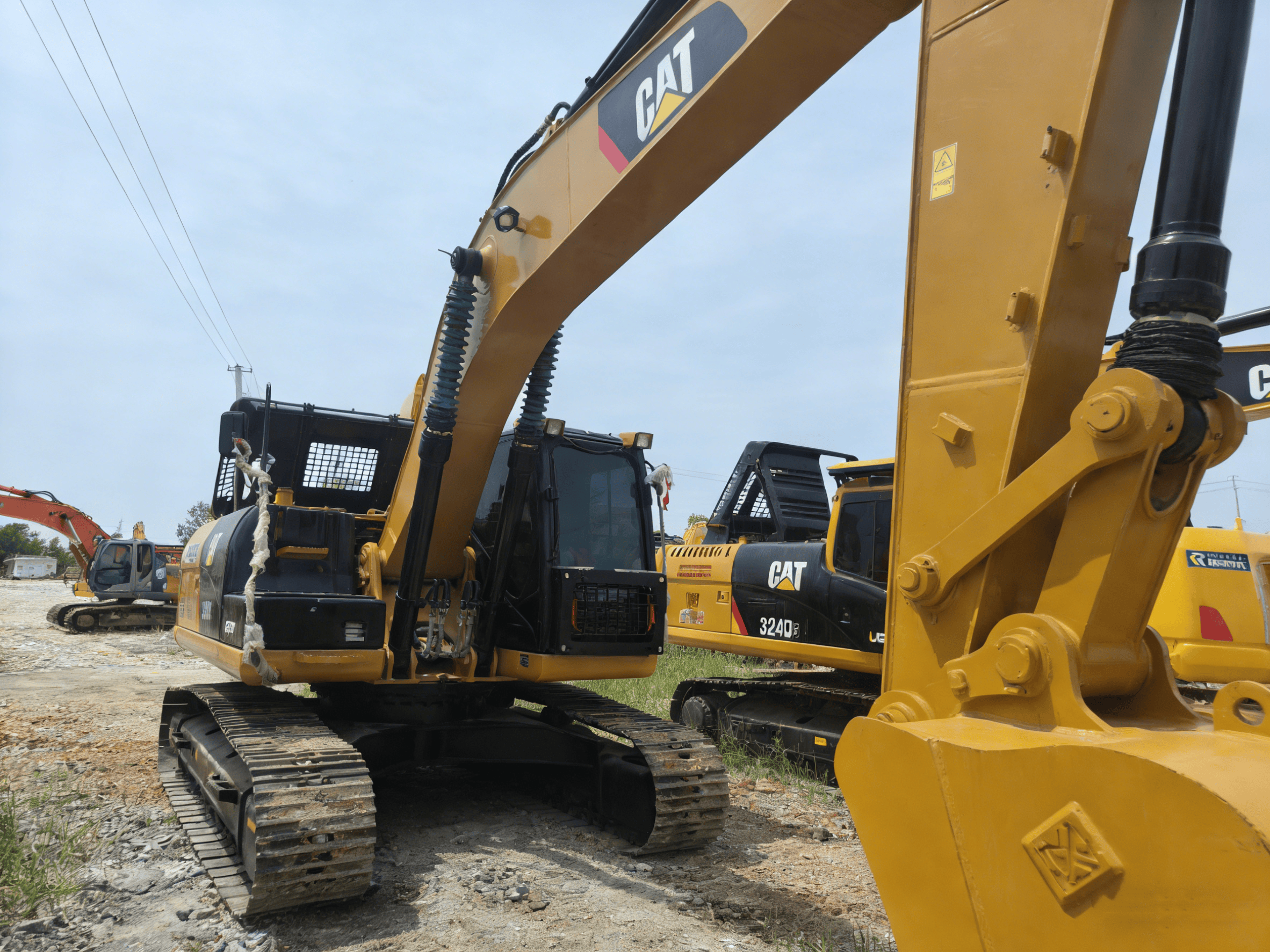 Caterpillar 324D2 Used Excavator Supplier