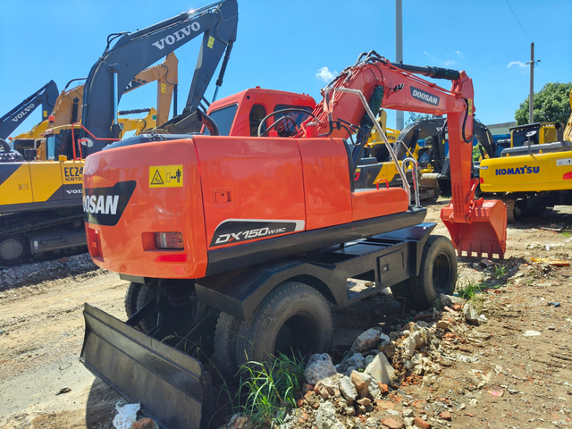 Doosan DX150W-9C Used Excavator Supplier