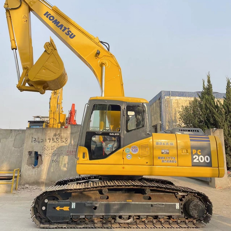 Komatsu PC200-7 used crawler excavator