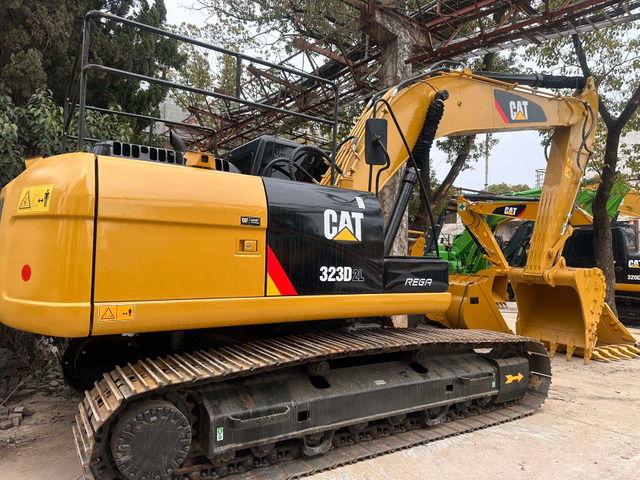 Caterpillar 323D-2L Used Excavator Supplier