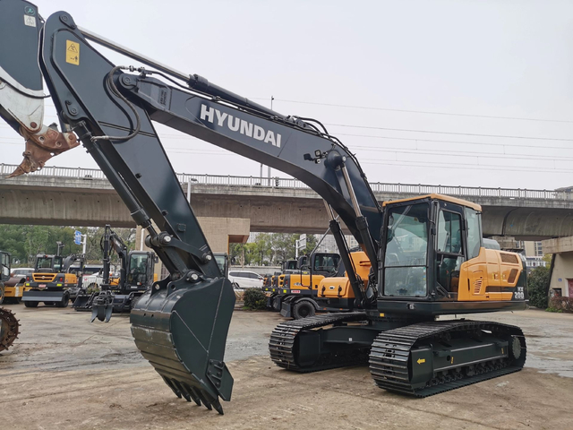 Used Hyundai 200 20-ton Class High Efficiency And Fuel Saving Durable And Reliable Infrastructure Mainstream Authorized Dealer