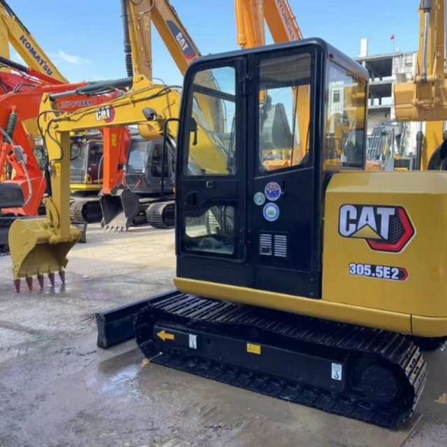 Caterpillar 305.5 E2 used small 5 tons hydraulic excavator