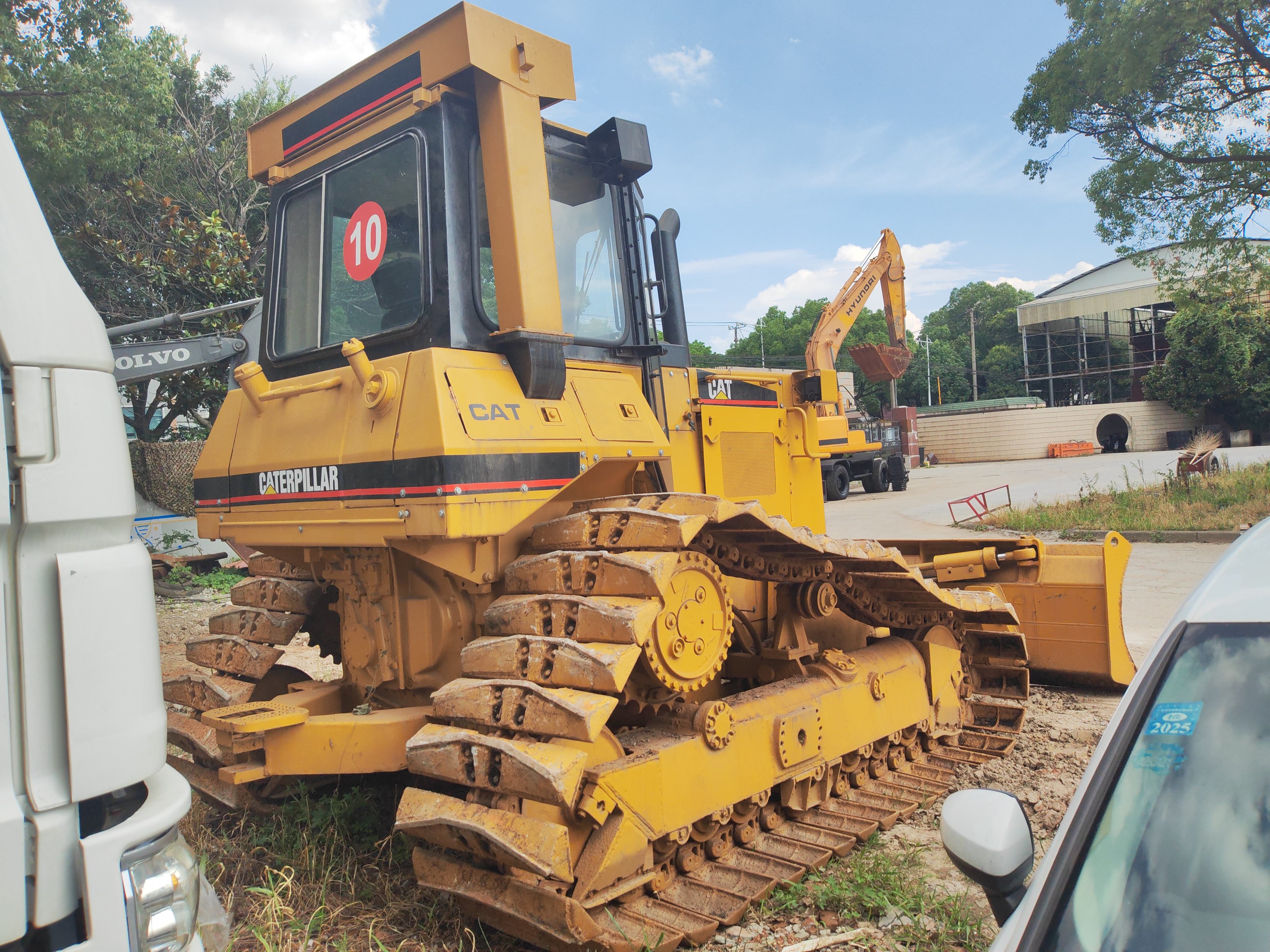 Caterpillar D6 Used Bulldozer Supplier