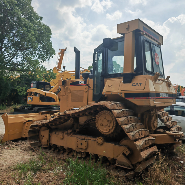 Caterpillar D6 16T 5.61m³ Dozing Capacity Used Bulldozer Crawler Bulldozer Best Quality High Performance Second Hand Bulldozer Manufacturer