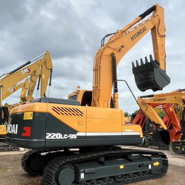Used Hyundai 220LC-9S 22 Ton Crawler Excavator Cummins Engine Supplier