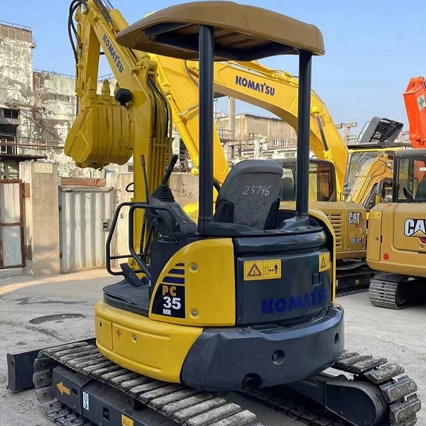 Used Komatsu PC35MR-3 3 Ton Mini Hydraulic Excavator Japan Origin Wholesale Supplier