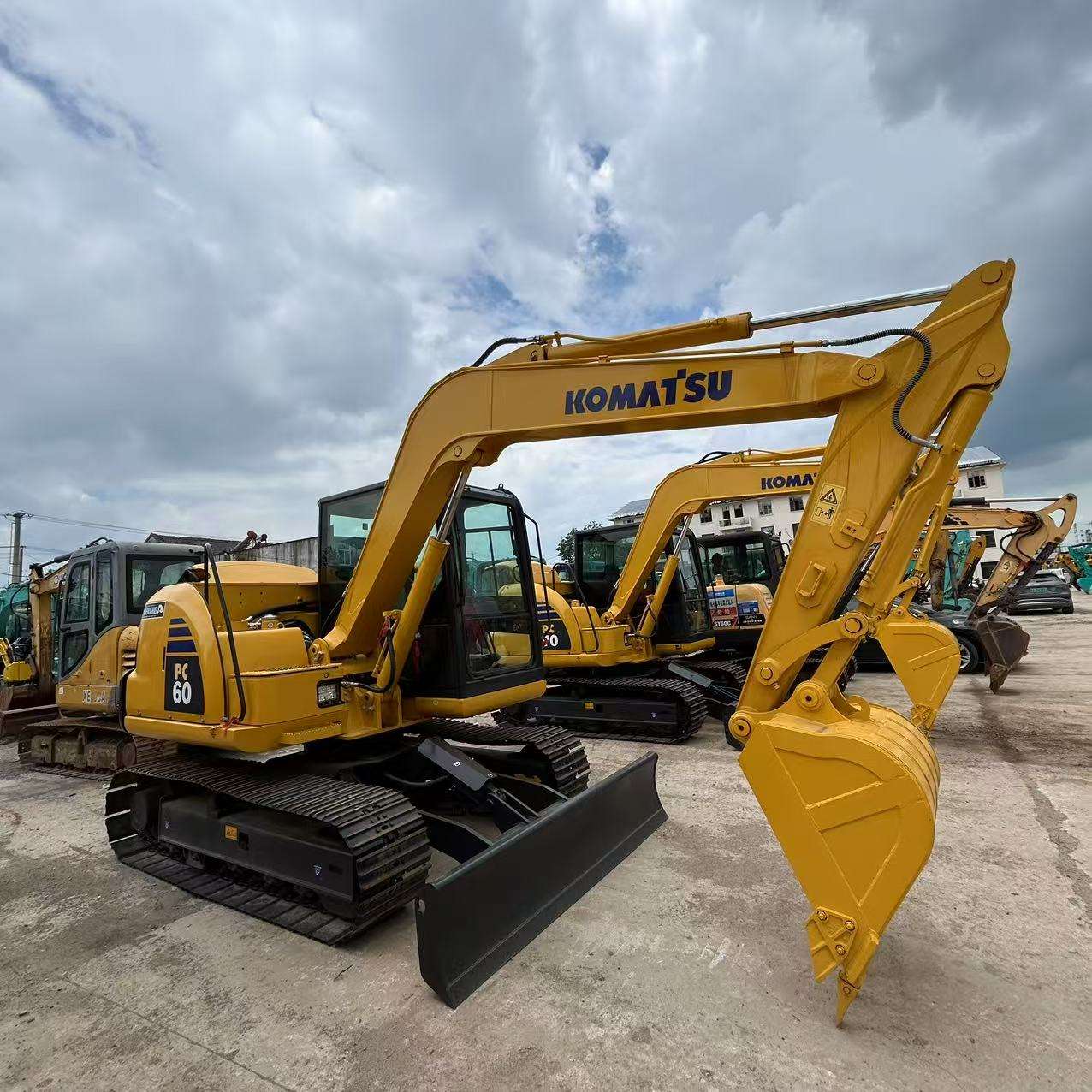 Komatsu PC60 Used Excavator Supplier