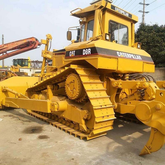 Used Cat D8R Large Bulldozer