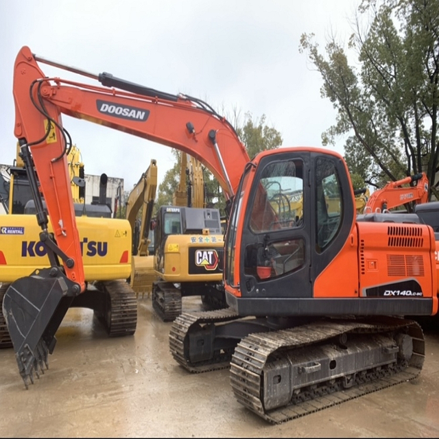 Used Doosan DX140 14 Ton Medium Crawler Excavator