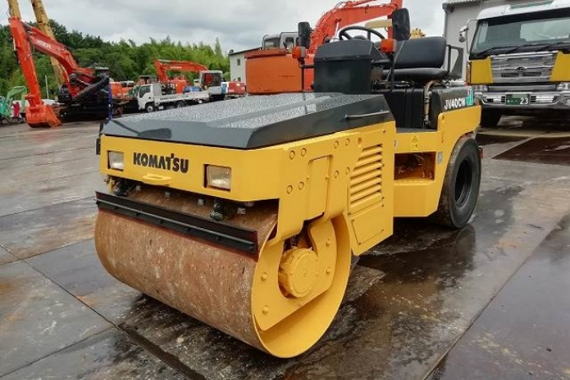 The Application of Rollers in Road Construction：Komatsu Vs. Hitachi