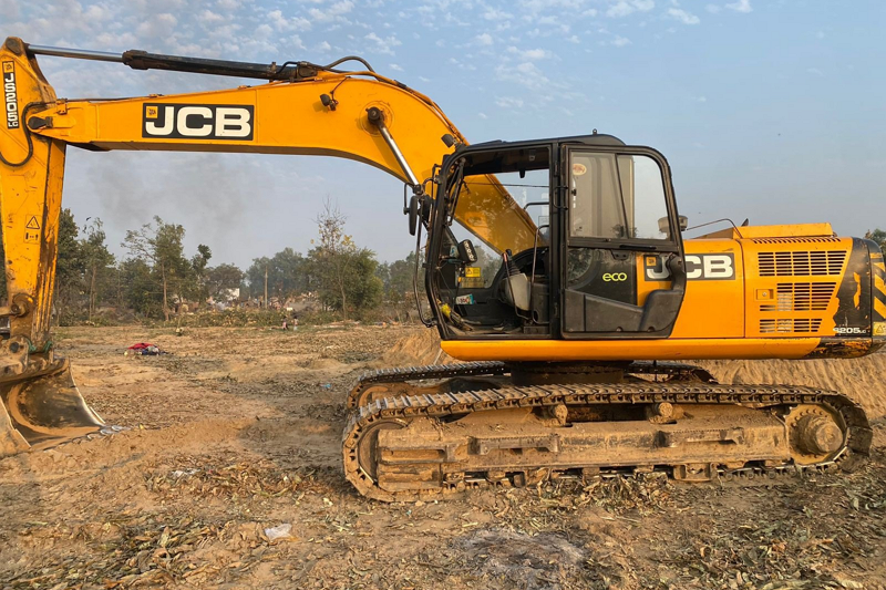 What Factors Affect Used Excavator Prices?