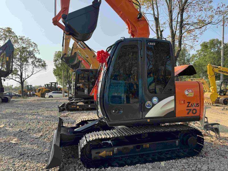 Hitachi ZAXIS 70 Used Excavator Supplier