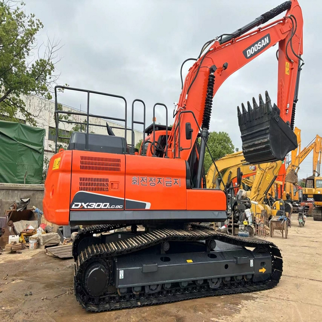 Doosan DX300LC-9C Used Excavator Supplier
