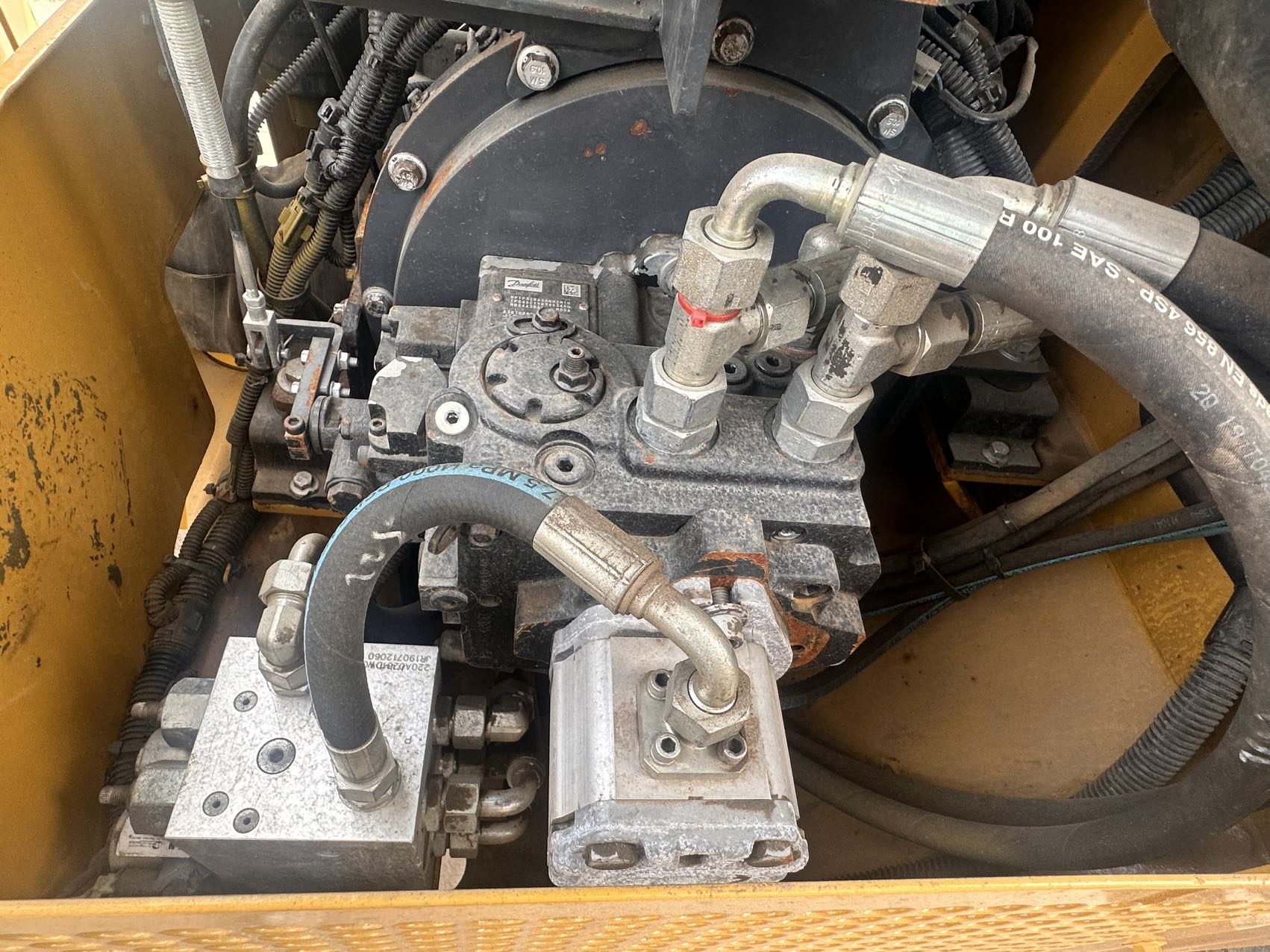 XMR403 4T Used Road Roller Supplier