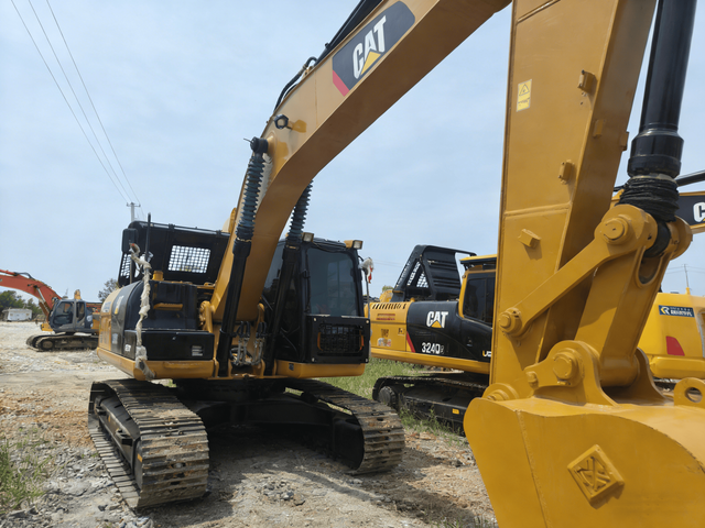 Caterpillar 324D2 Used Excavator Supplier