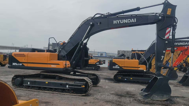 Hyundai 305LC-9T Used Excavator Supplier