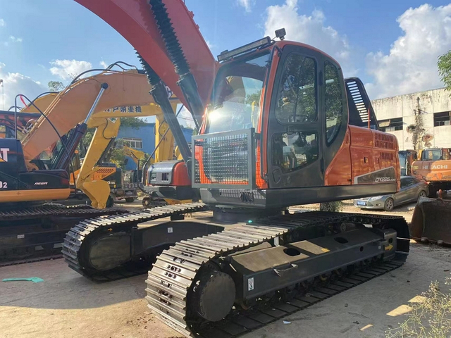 Doosan Used DX225LC-9C 22 Ton Crawler Excavator
