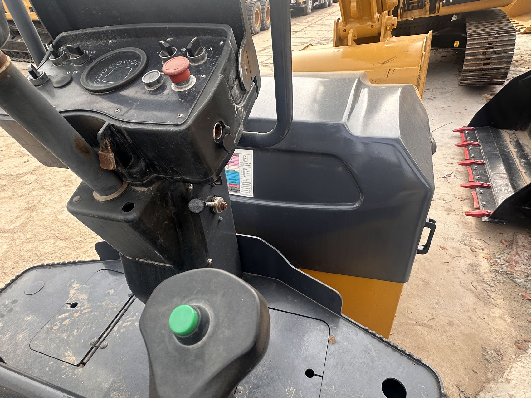 XMR403 4T Used Road Roller Supplier