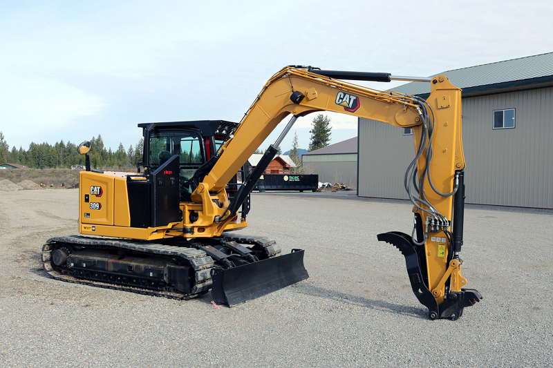 Used Caterpillar 305.5E2 Excavator: Suitable for Small Projects